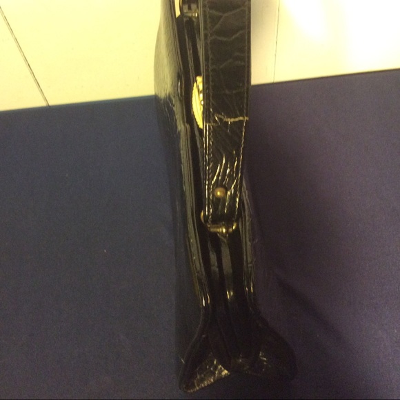 Creations By International Vintage Handbag - Picture 13 of 15